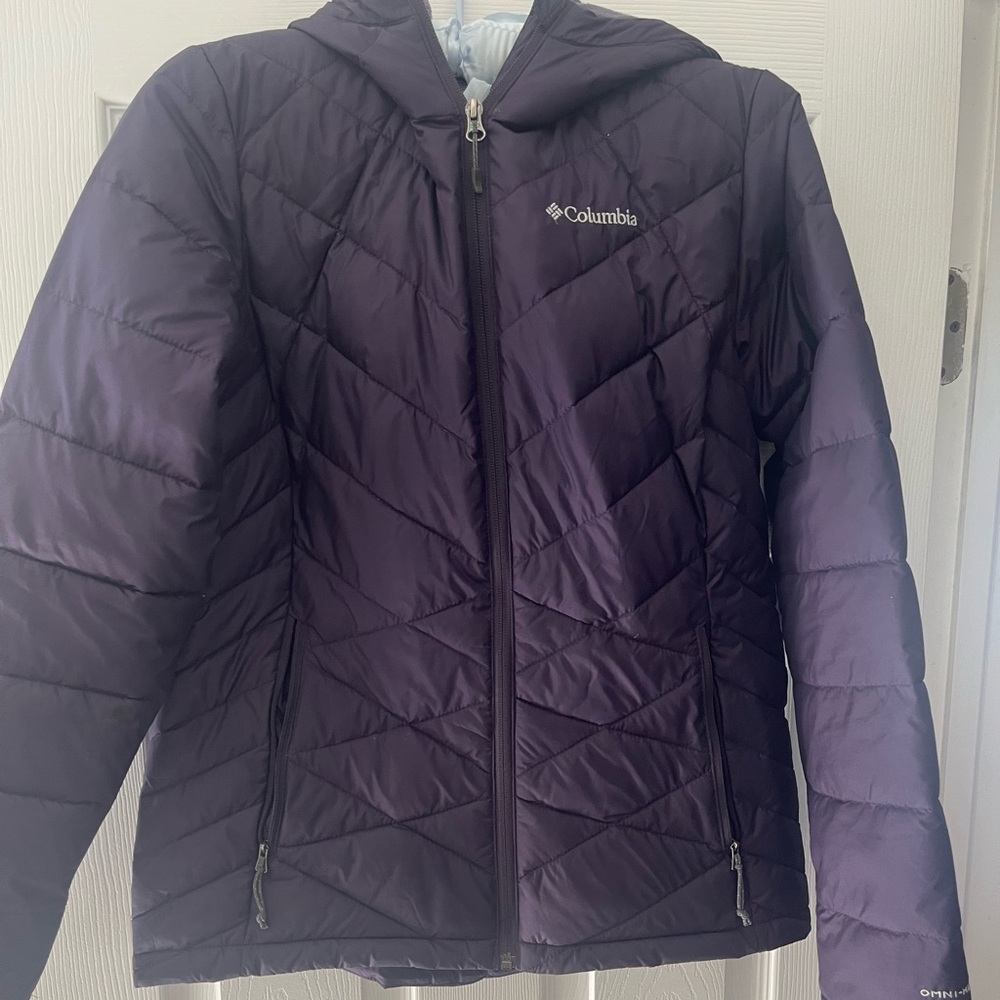 Women’s Columbia winter coat sz medium- Plumb